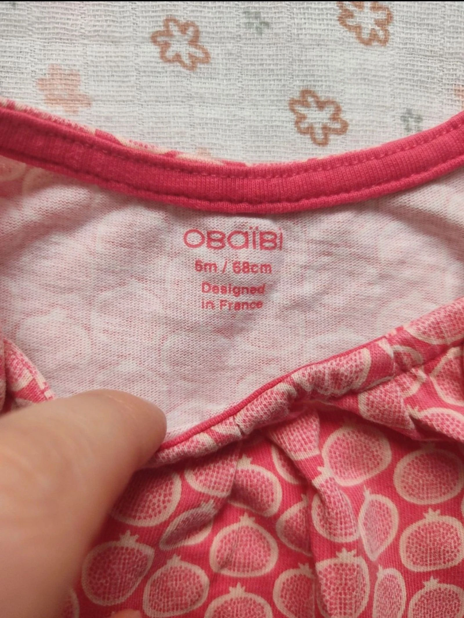 Barboteuse con motivos de granada Obaïbi - Talla 6 meses - Muy buen estado – photo 3